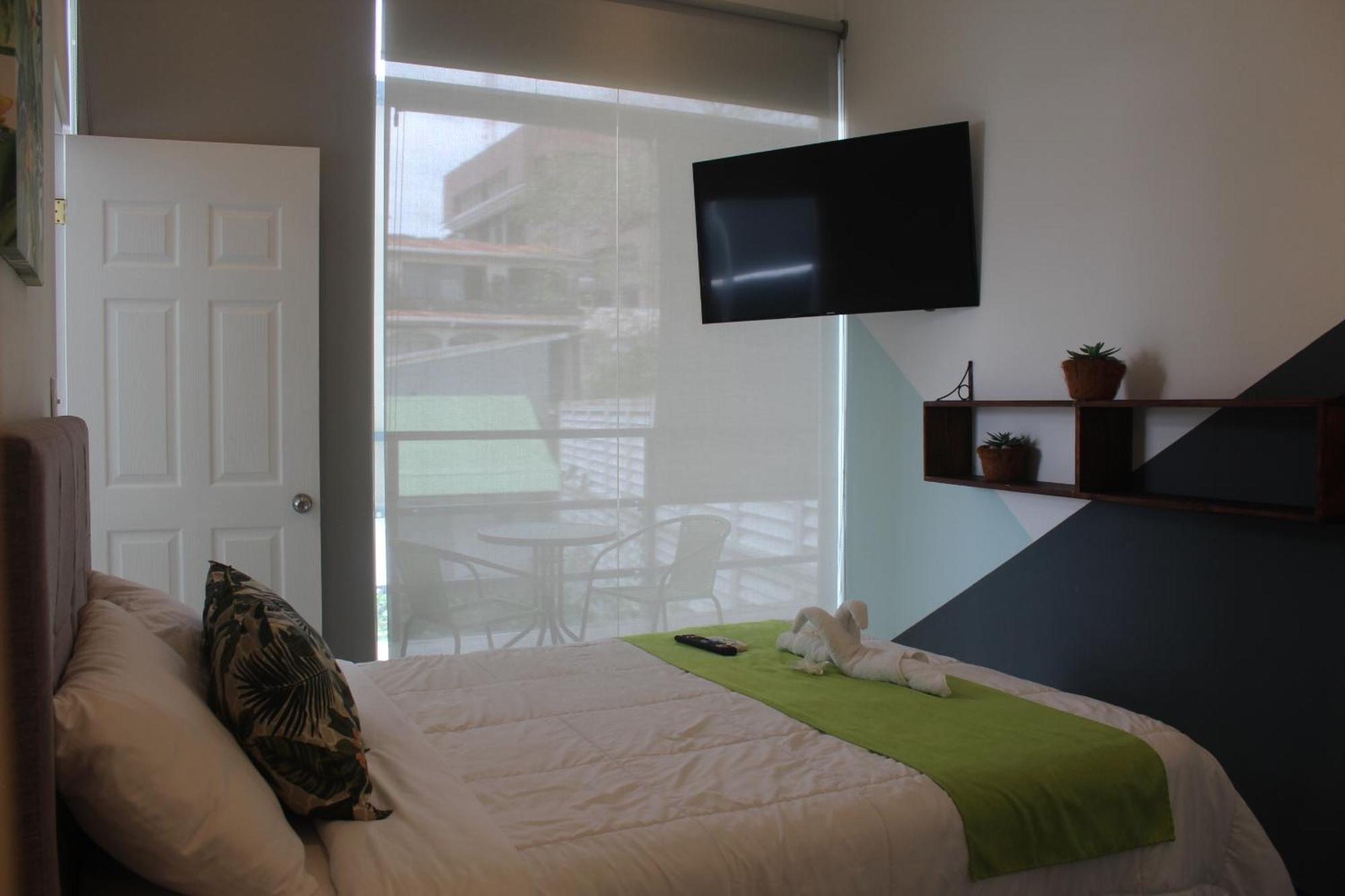 Cando Living In Avenue 3*