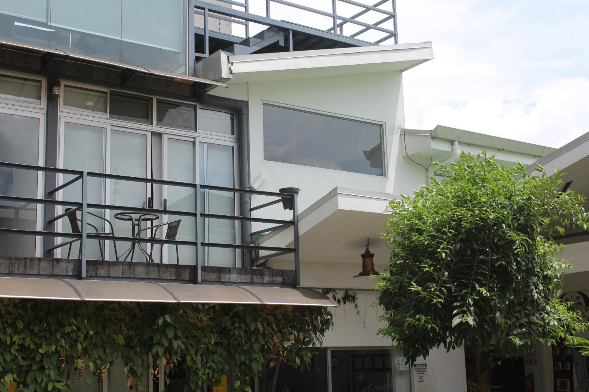 Cando Living In Avenue 3*